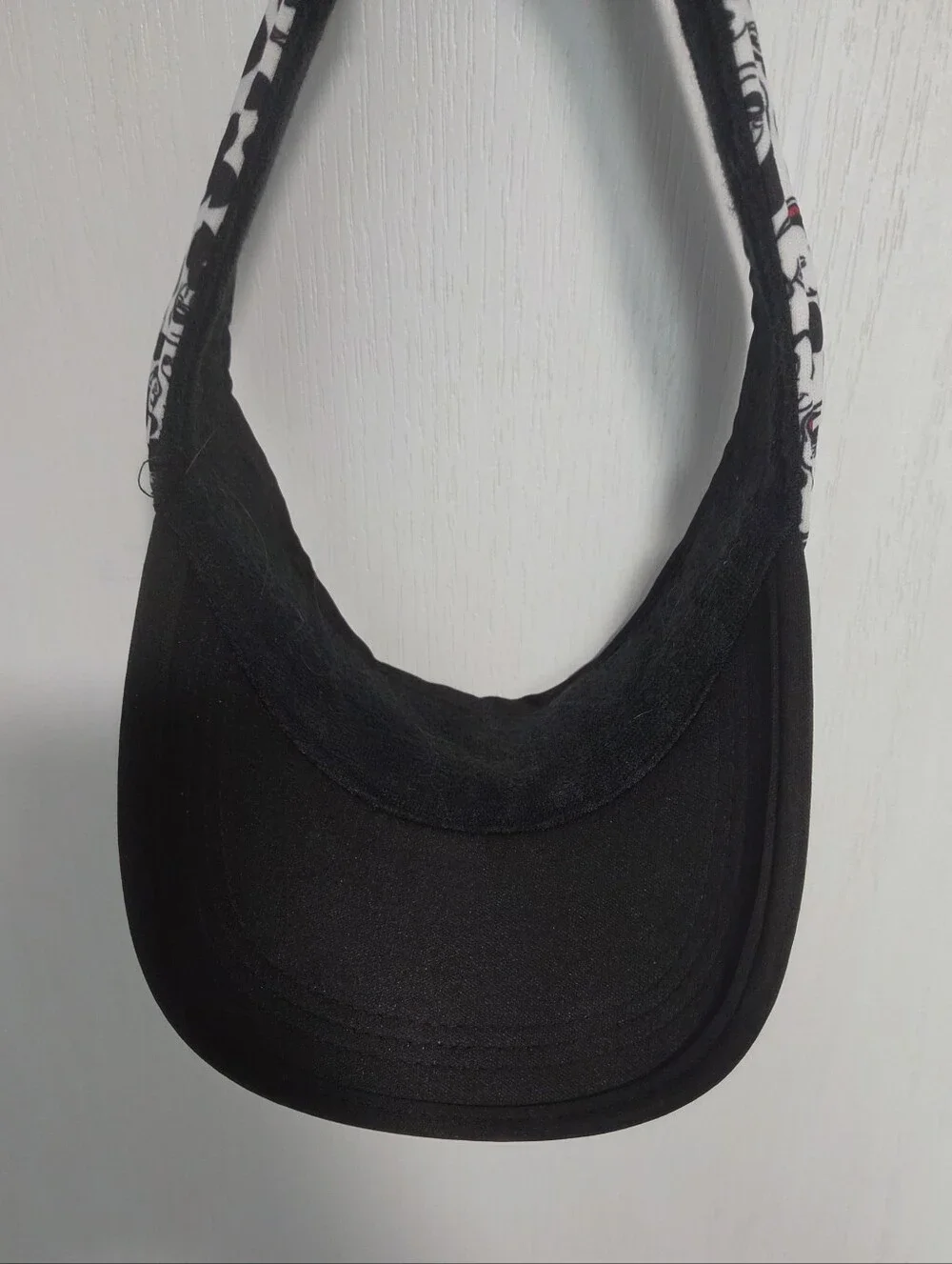 Disney Parks Headwear Sun Visor Mickey Mouse Black White Stretch Band